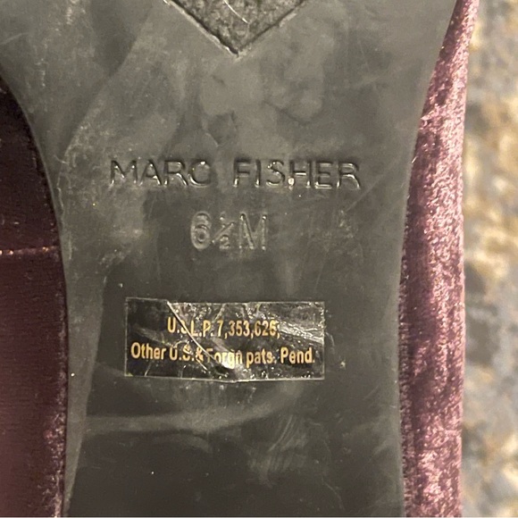 MARC FISHER Kneel Velvet Loafer - Picture 7 of 7